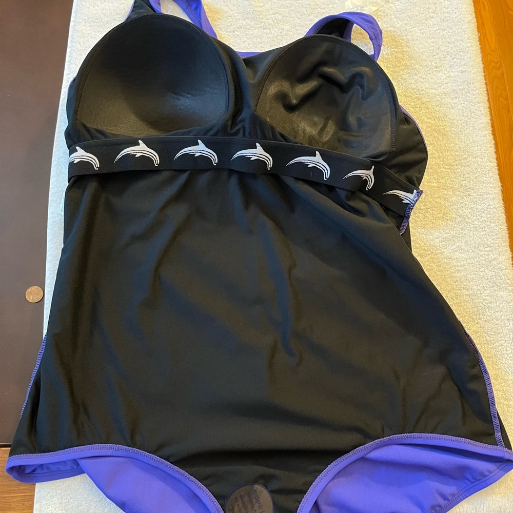 Dolphin swimsuit size 46/20 - Picture 9 of 9